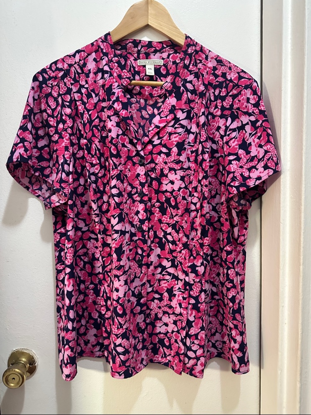 Dana Buchman Navy & Hot Pink Floral Short Sleeve Blouse